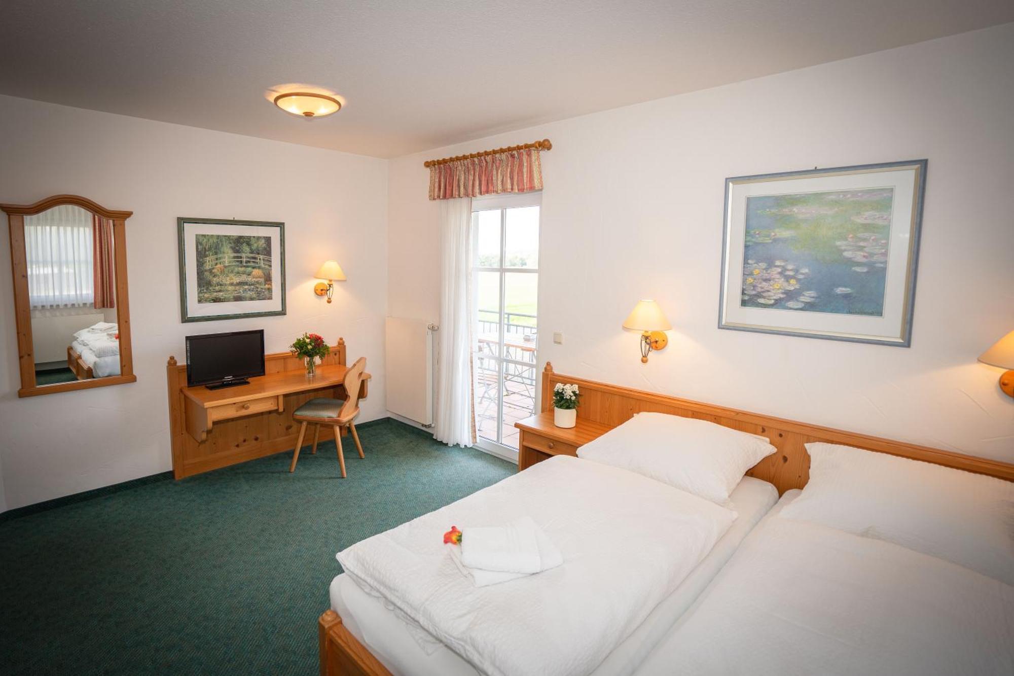 Hotel Reich Am Schnackensee กุนเซนเฮาเซิน ภายนอก รูปภาพ